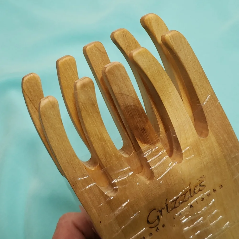 Grizzlies Salad Hands Claws Fork Tongs Birch Wood For Salad Pasta NWT